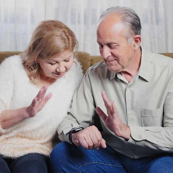 handywatch-grandparents-call-with-grandson